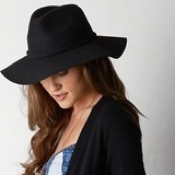 American Eagle Outfitters Accessories - AMERICAN EAGLE WOOL HAT